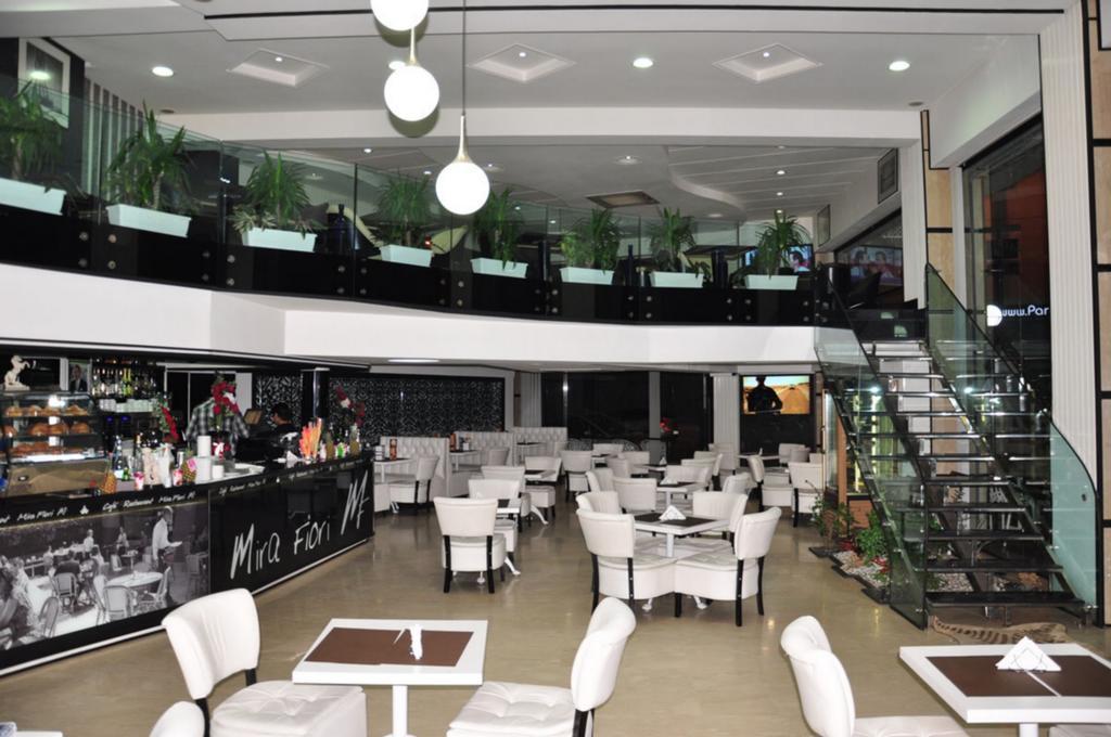 Val Fleuri Apartment With Balcony, Casablanca Ngoại thất bức ảnh